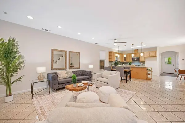 2121 Perkins WAY, Sacramento, CA 95818