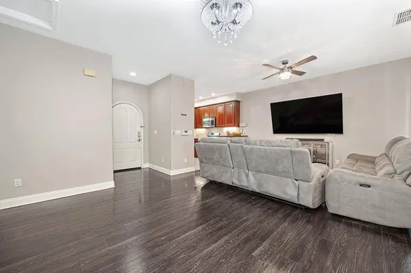 17 Kings Beach PL, Sacramento, CA 95835