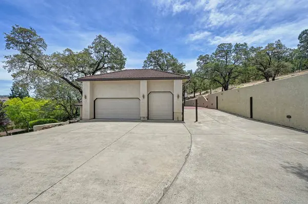 2072 Moonstone CIR, El Dorado Hills, CA 95762