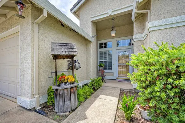 8311 Oakwood Hills CIR, Citrus Heights, CA 95610
