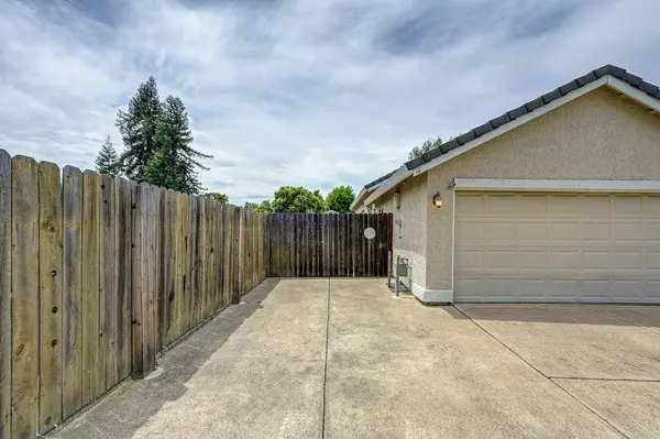 8311 Oakwood Hills CIR, Citrus Heights, CA 95610