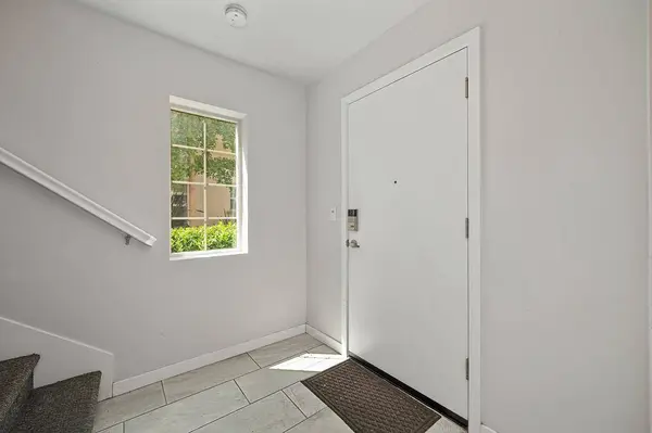 450 Tailoff LN, Sacramento, CA 95818