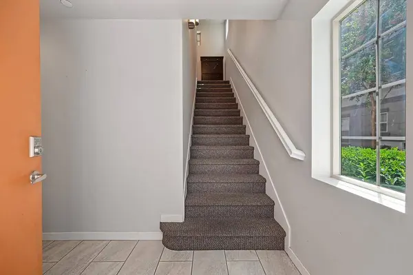 450 Tailoff LN, Sacramento, CA 95818