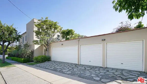 11403 W Berwick St, Los Angeles, CA 90049-3415
