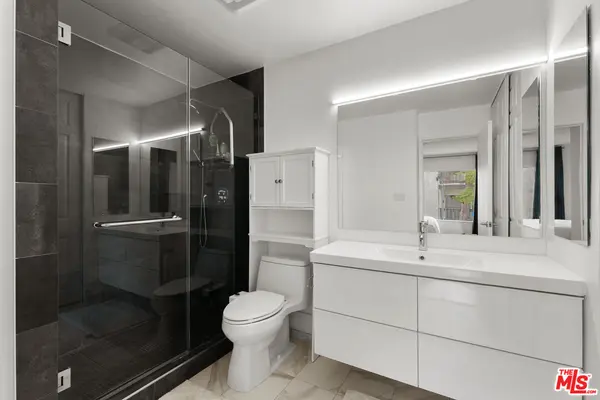2206 Summertime Ln, Culver City, CA 90230-4503