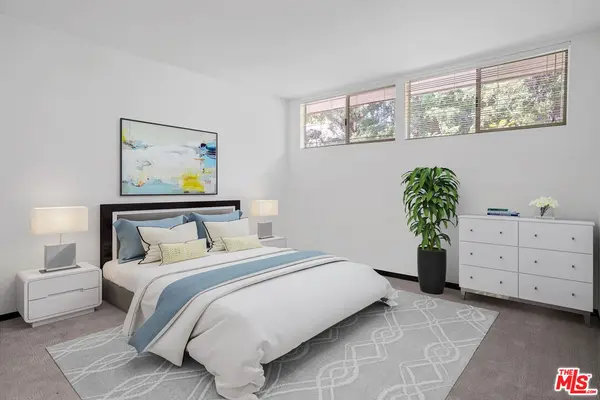 833 Moraga Dr #15, Los Angeles, CA 90049-1634
