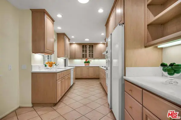 125 S Saltair AVE, Los Angeles, CA 90049