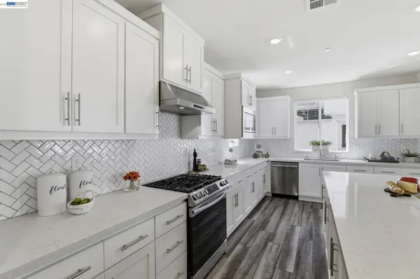 37183 Sand Bar Pl, Newark, CA 94560
