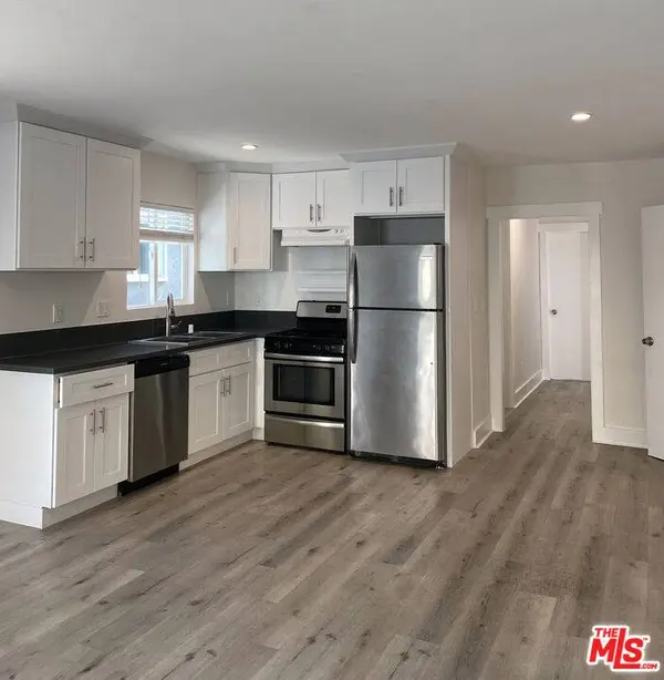 5528 Franklin Ave, Los Angeles, CA 90027