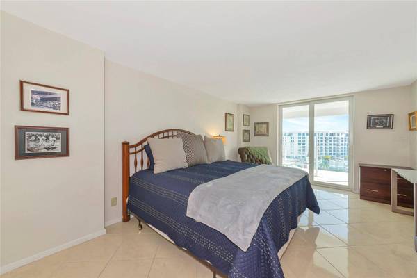 101 S GULFSTREAM AVE #16C, Sarasota, FL 34236