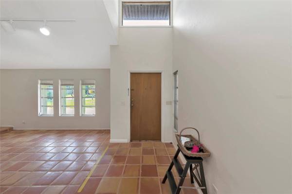 1351 MUSTANG ST, Nokomis, FL 34275