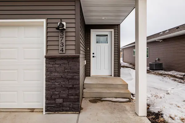 3734 33rd ST S, Moorhead, MN 56560