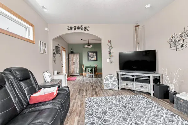 508 19th AVE W #H, West Fargo, ND 58078