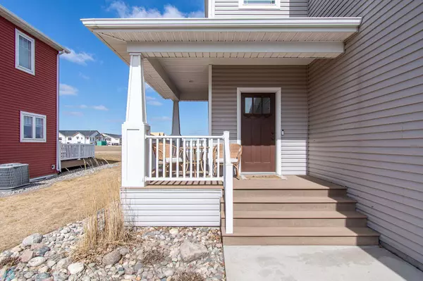 4891 38th AVE S, Fargo, ND 58104