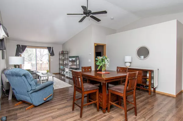 2911 Dakota Park CIR S, Fargo, ND 58104