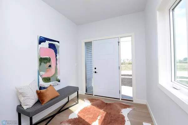 7358 30th ST S, Fargo, ND 58104