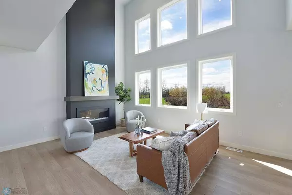 7358 30th ST S, Fargo, ND 58104