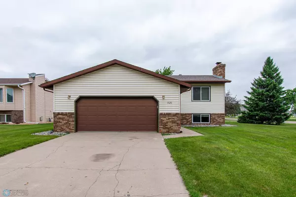 1520 15th AVE E, West Fargo, ND 58078