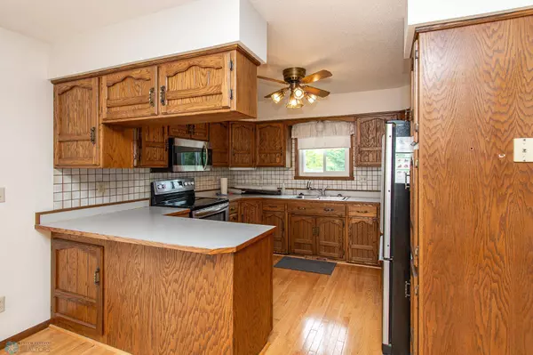 1520 15th AVE E, West Fargo, ND 58078