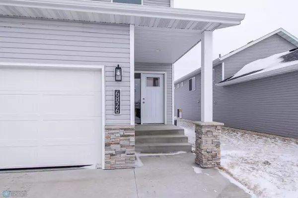 6826 Thomas ST, Horace, ND 58047