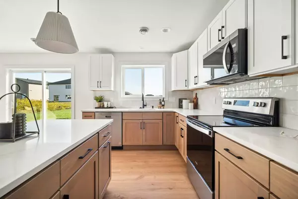 6249 86th AVE S, Horace, ND 58047