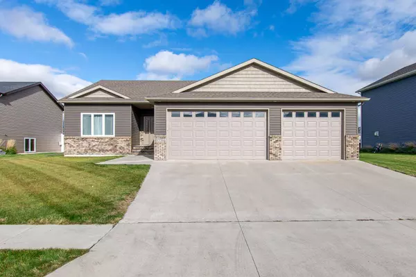 1220 Legion LN W, West Fargo, ND 58078