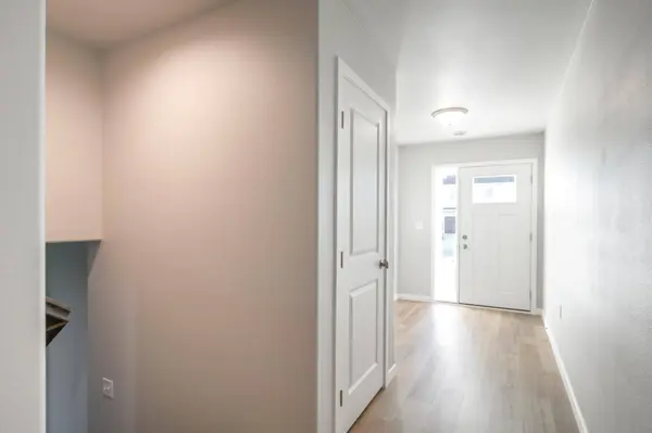 1287 Marlys DR W, West Fargo, ND 58078