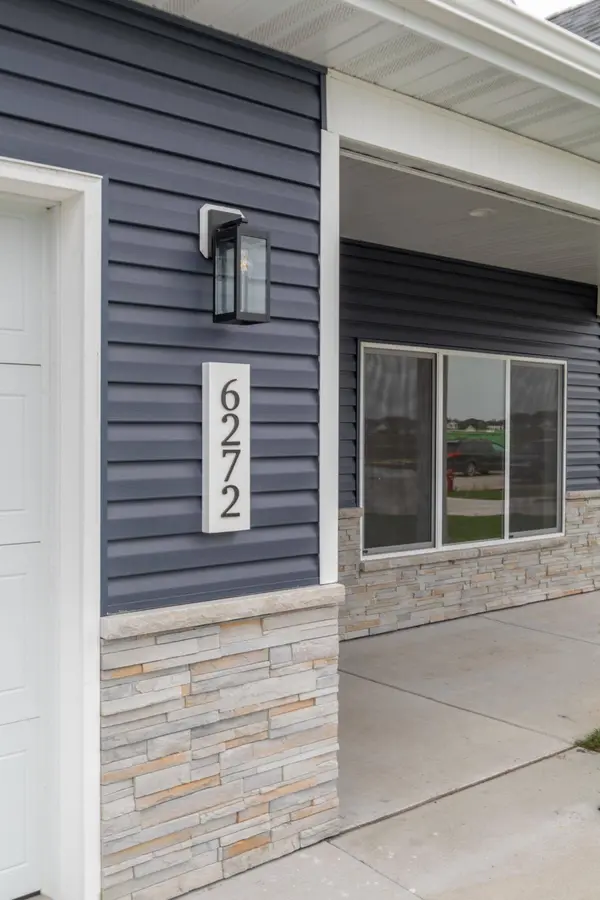 6272 86th AVE S, Horace, ND 58047