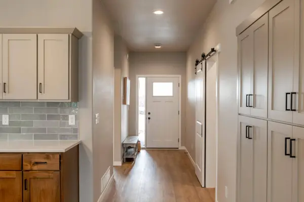 6272 86th AVE S, Horace, ND 58047