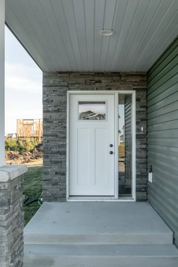 6208 86th AVE S, Horace, ND 58047