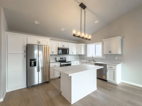 6276 85 AVE S, Horace, ND 58047