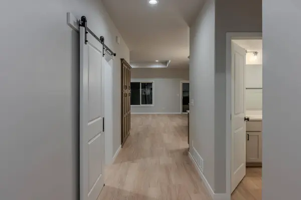 6260 85 AVE S, Horace, ND 58047