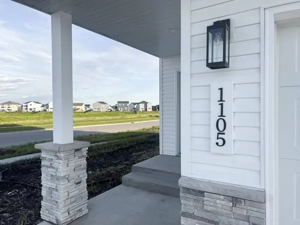 1105 Jill DR W, West Fargo, ND 58047