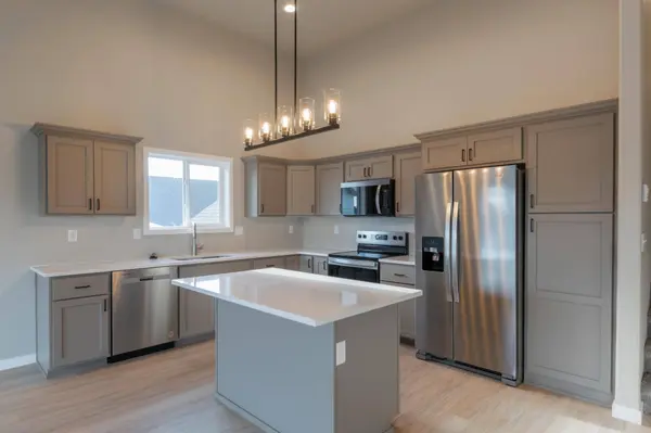 1149 60th AVE W, West Fargo, ND 58078