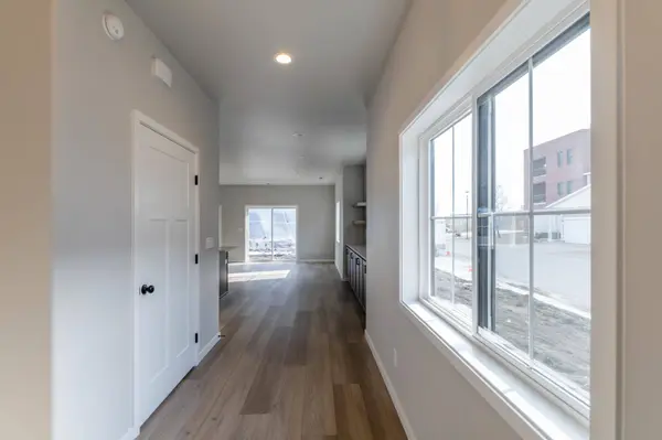 4176 Arthur DR S, Fargo, ND 58104