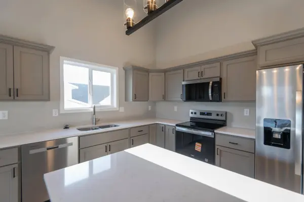 1879 19th AVE N, Wahpeton, ND 58075