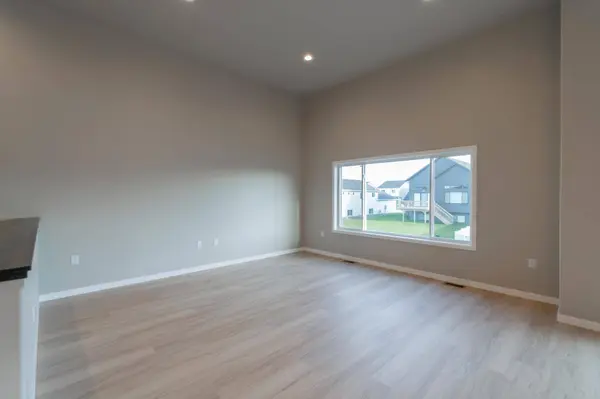 1879 19th AVE N, Wahpeton, ND 58075