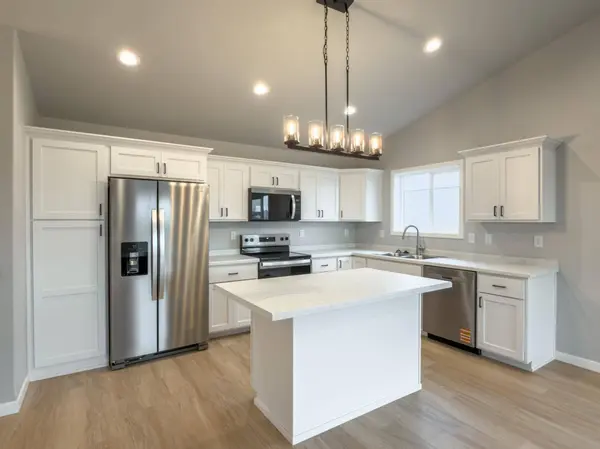 1896 19th AVE N, Wahpeton, ND 58075