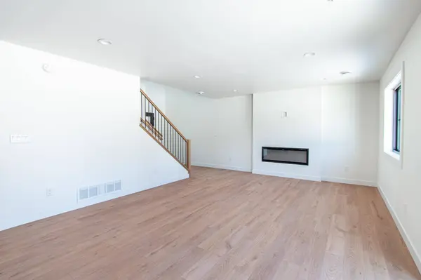 3724 27th ST S, Moorhead, MN 56560