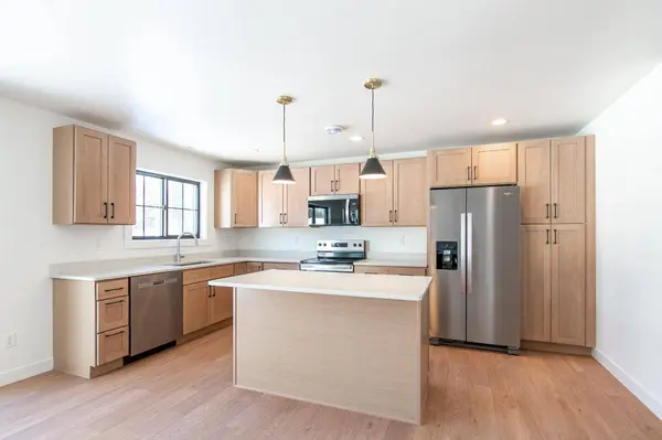 3724 27th ST S, Moorhead, MN 56560