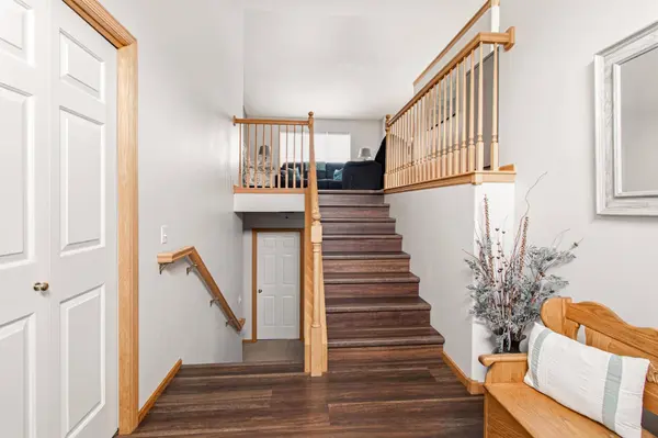 1727 37th AVE S, Fargo, ND 58104