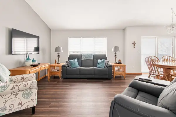 1727 37th AVE S, Fargo, ND 58104