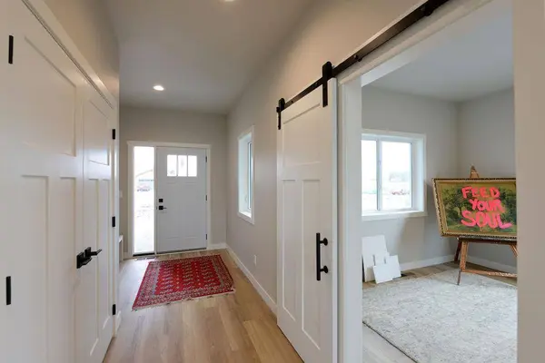 6914 3rd ST NW, Moorhead, MN 56560