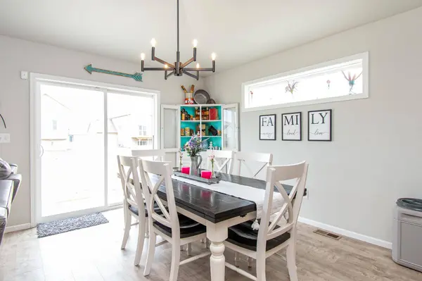 6012 Kodiak LN, Horace, ND 58047