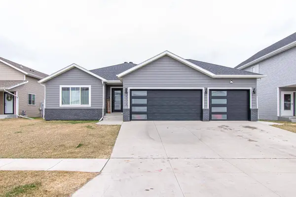 6012 Kodiak LN, Horace, ND 58047