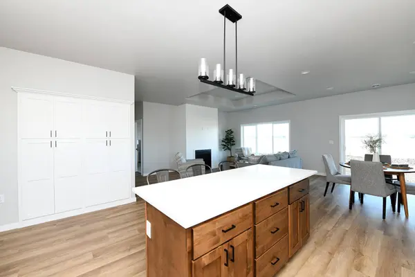 6715 Deer Creek LOOP, Horace, ND 58047