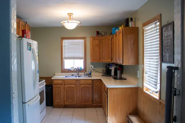 1522 13 1/2 ST S, Fargo, ND 58103