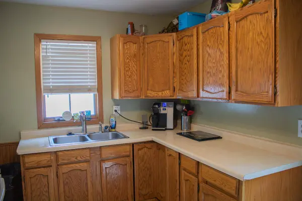 1522 13 1/2 ST S, Fargo, ND 58103