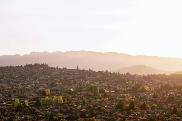 Living in Edgemont Village: North Vancouver's Upscale Mountain Neighbourhood