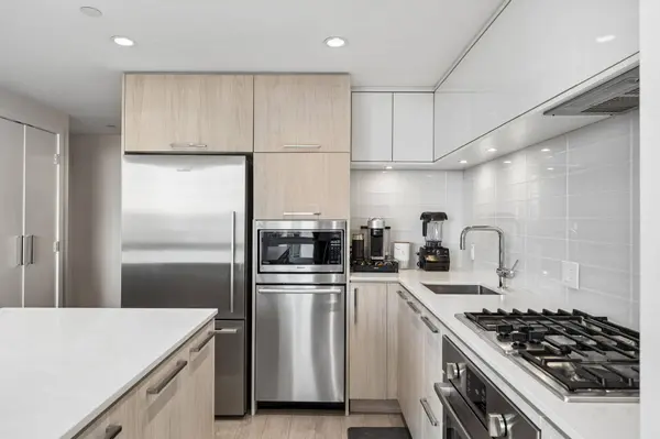 680 Seylynn Crescent #2104, North Vancouver, BC V7J 0B5